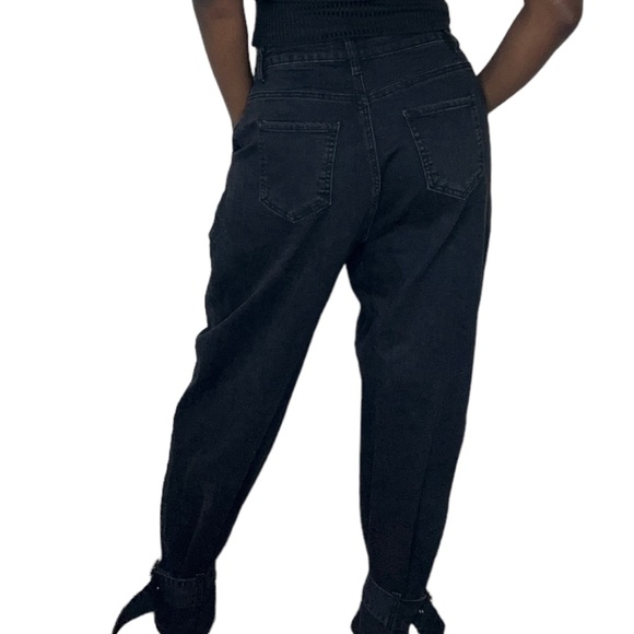 Black Jeans w. Ankle Buckle🖤✨ - Picture 2 of 5